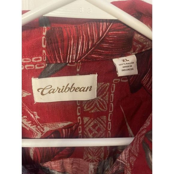 Caribbean Button Down Short Sleeve Hawaiian Shirt Mens XL~Swordfish & Palms Red - Picture 3 of 5